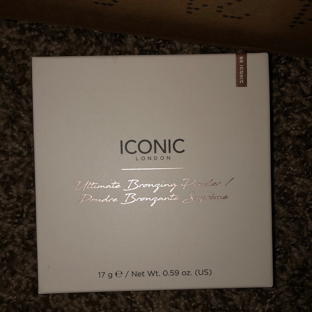 An Ultimate Bronzing Powder by Iconic London. 17g